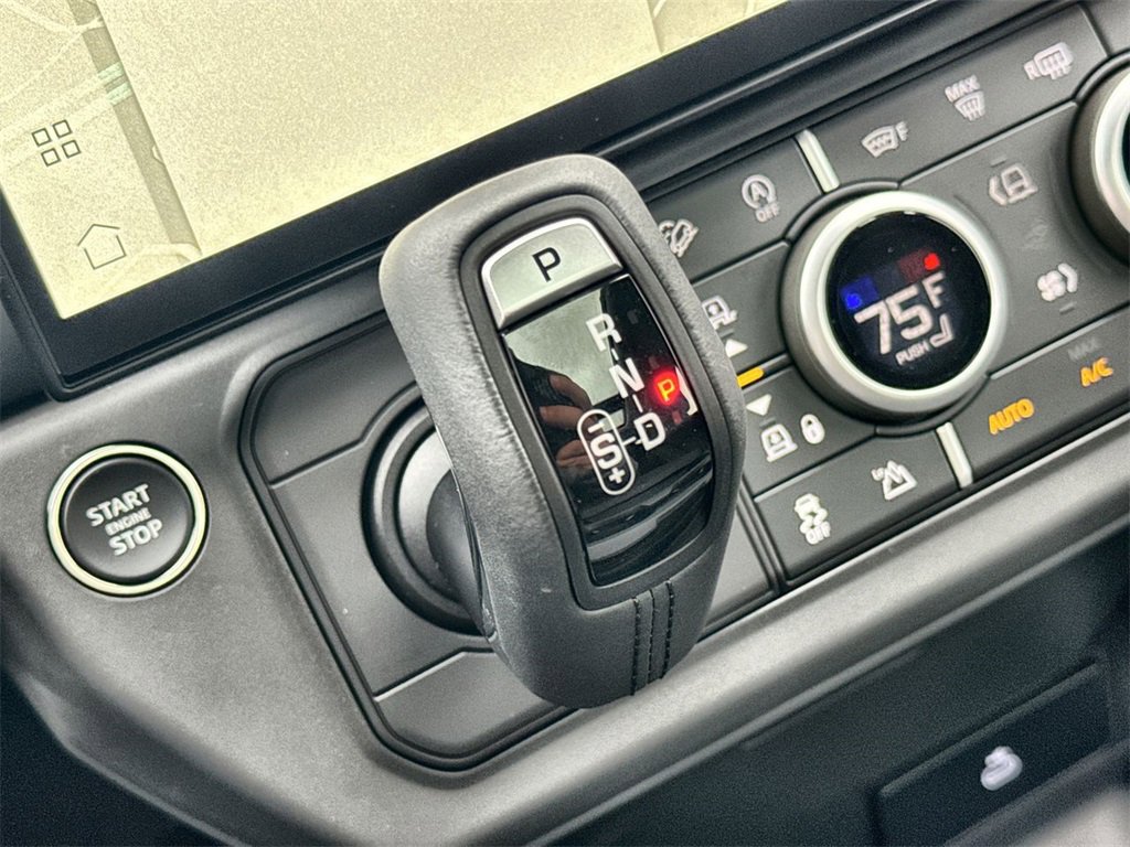 Used 2026 Land Rover Defender 110 S image 27