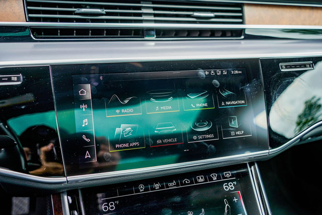 Used 2019 Audi A8 L 3.0T w/ Executive Package AWD/4WD image 24