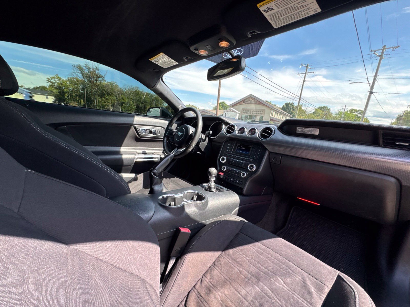 Used 2017 Ford Mustang GT w/ GT Performance Package RWD image 29
