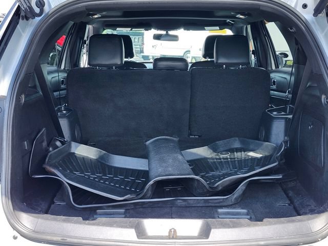 Certified 2017 Ford Explorer XLT w/ Equipment Group 202A AWD/4WD image 31
