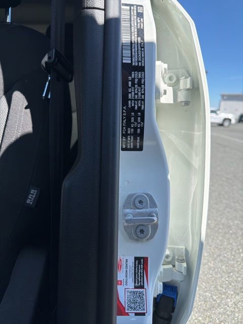 Used 2023 Jeep Renegade Latitude image 27