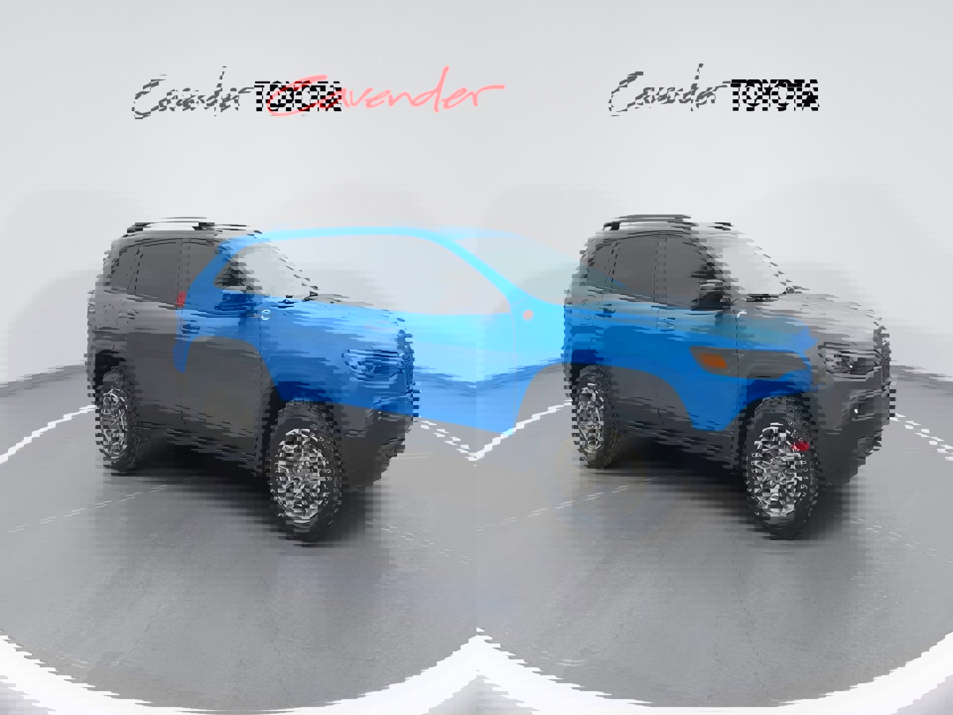 Used 2022 Jeep Cherokee Trailhawk image 2