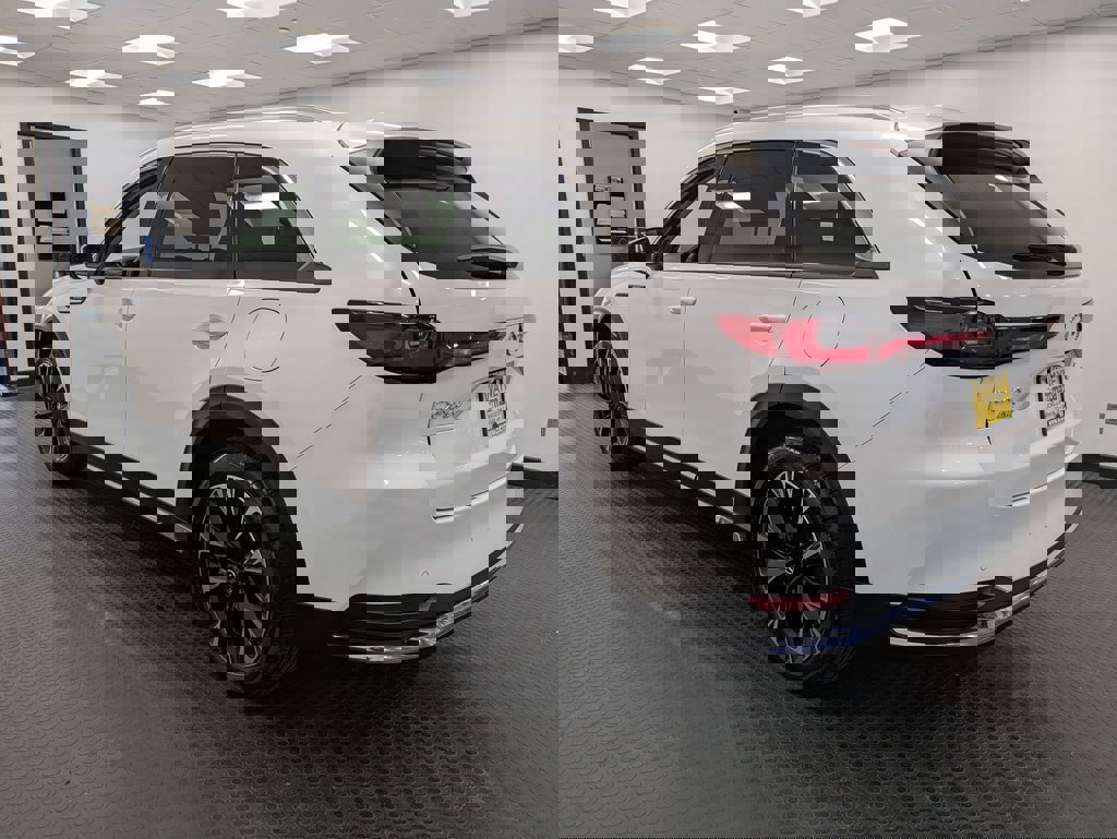 Certified 2024 MAZDA CX-90 Plug-In Hybrid w/ Premium Pkg image 6