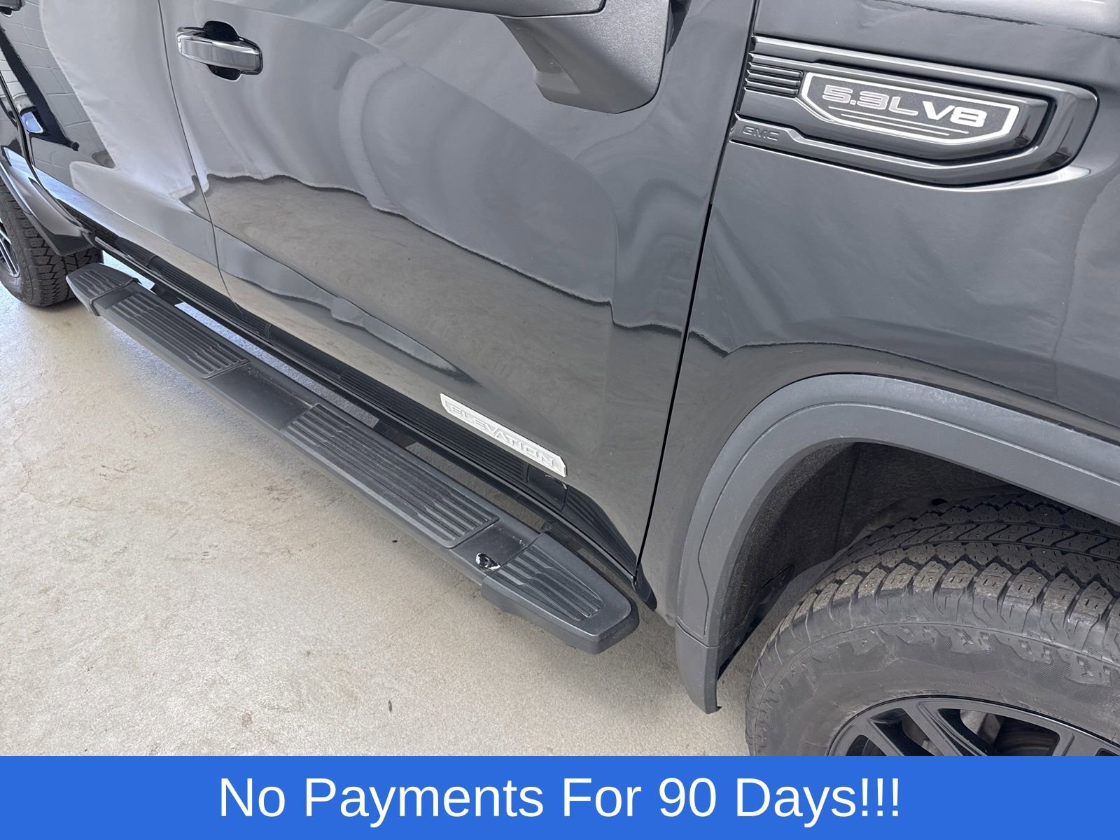 Used 2020 GMC Sierra 1500 Elevation w/ Elevation Value Package image 3