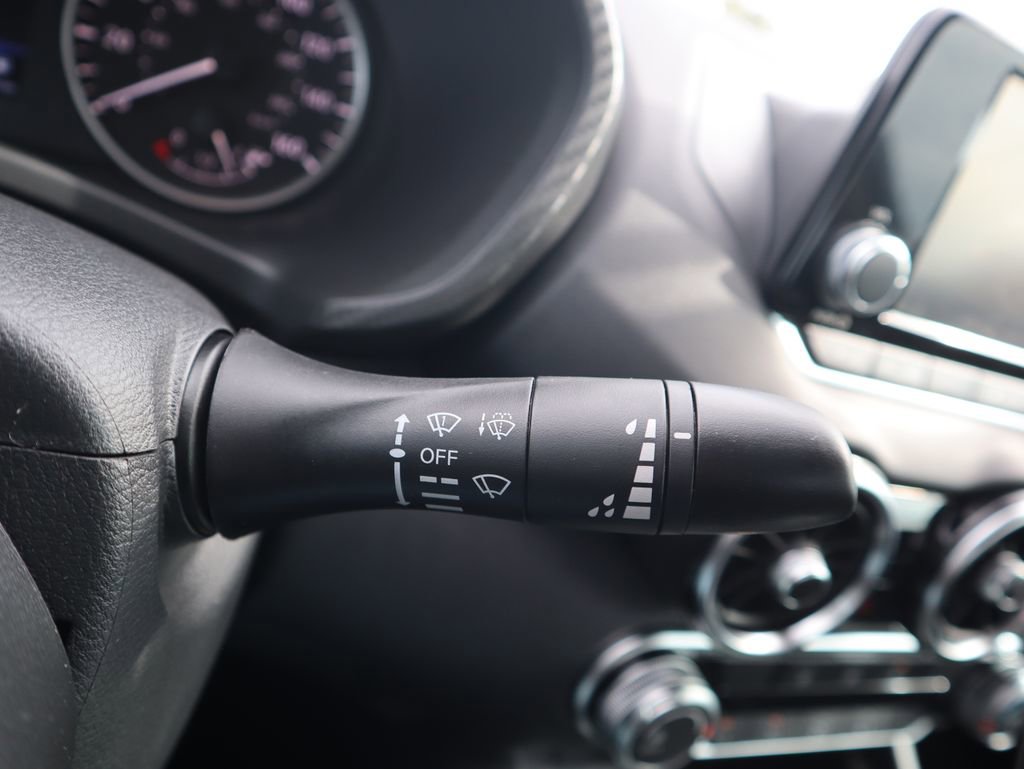 Used 2025 Nissan Sentra S image 18