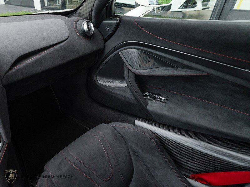 Used 2021 McLaren 720S Luxury image 11