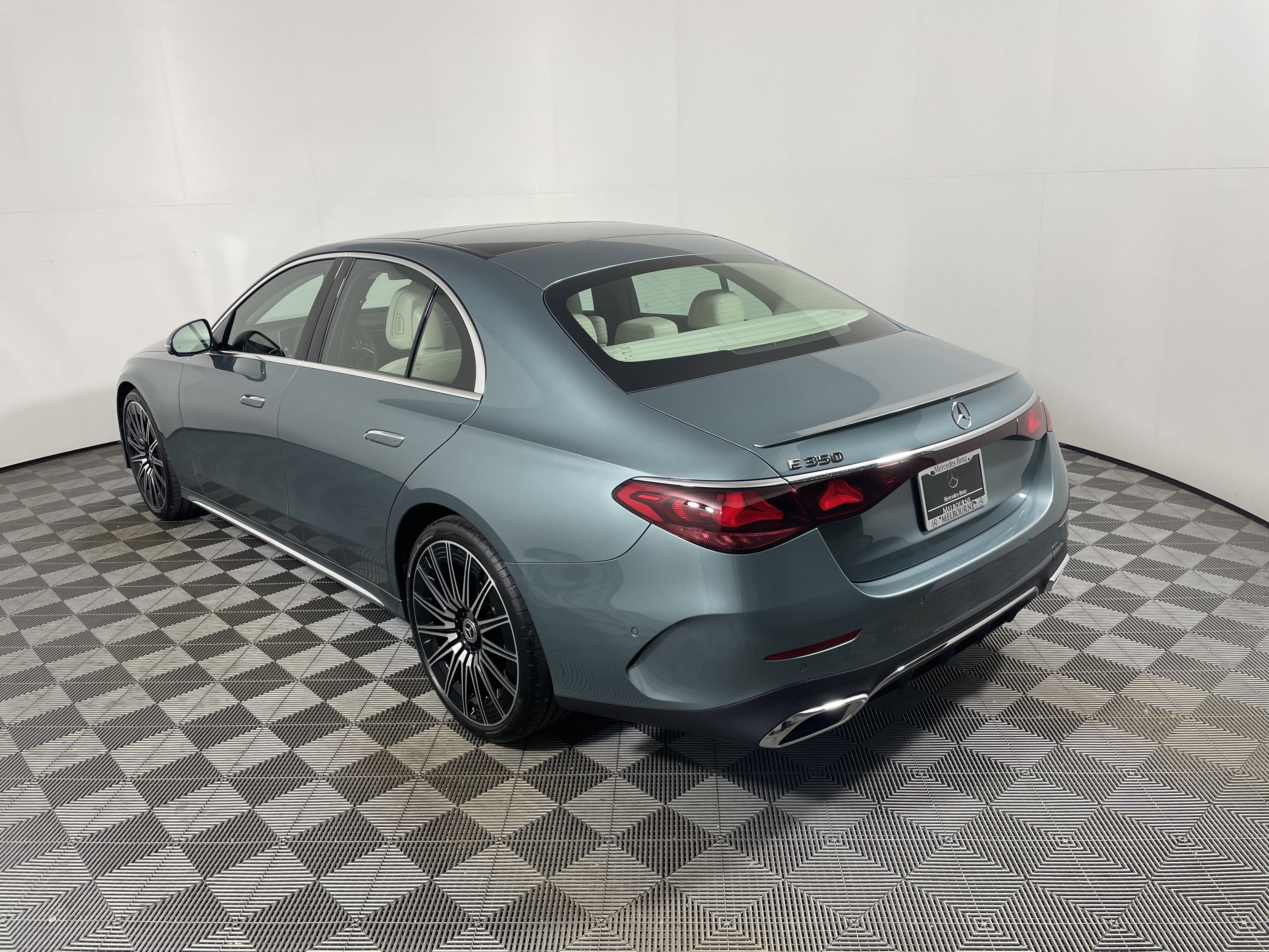 New 2026 Mercedes-Benz E 350 Sedan image 3