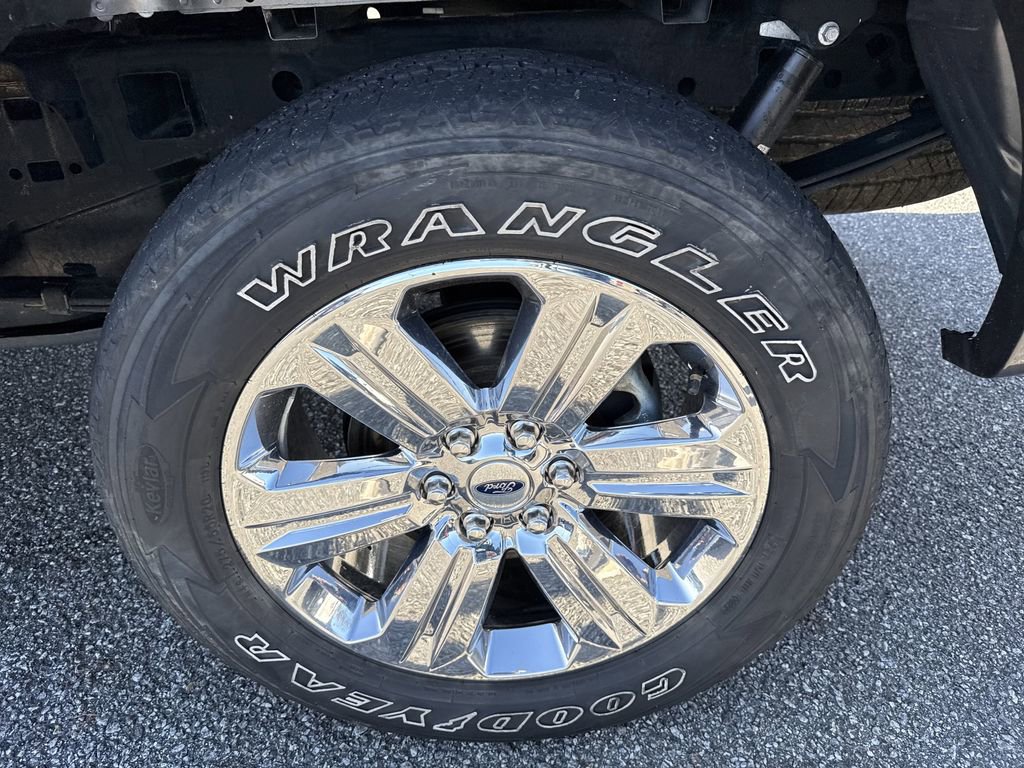 Used 2020 Ford F150 Lariat w/ Equipment Group 502A Luxury image 18