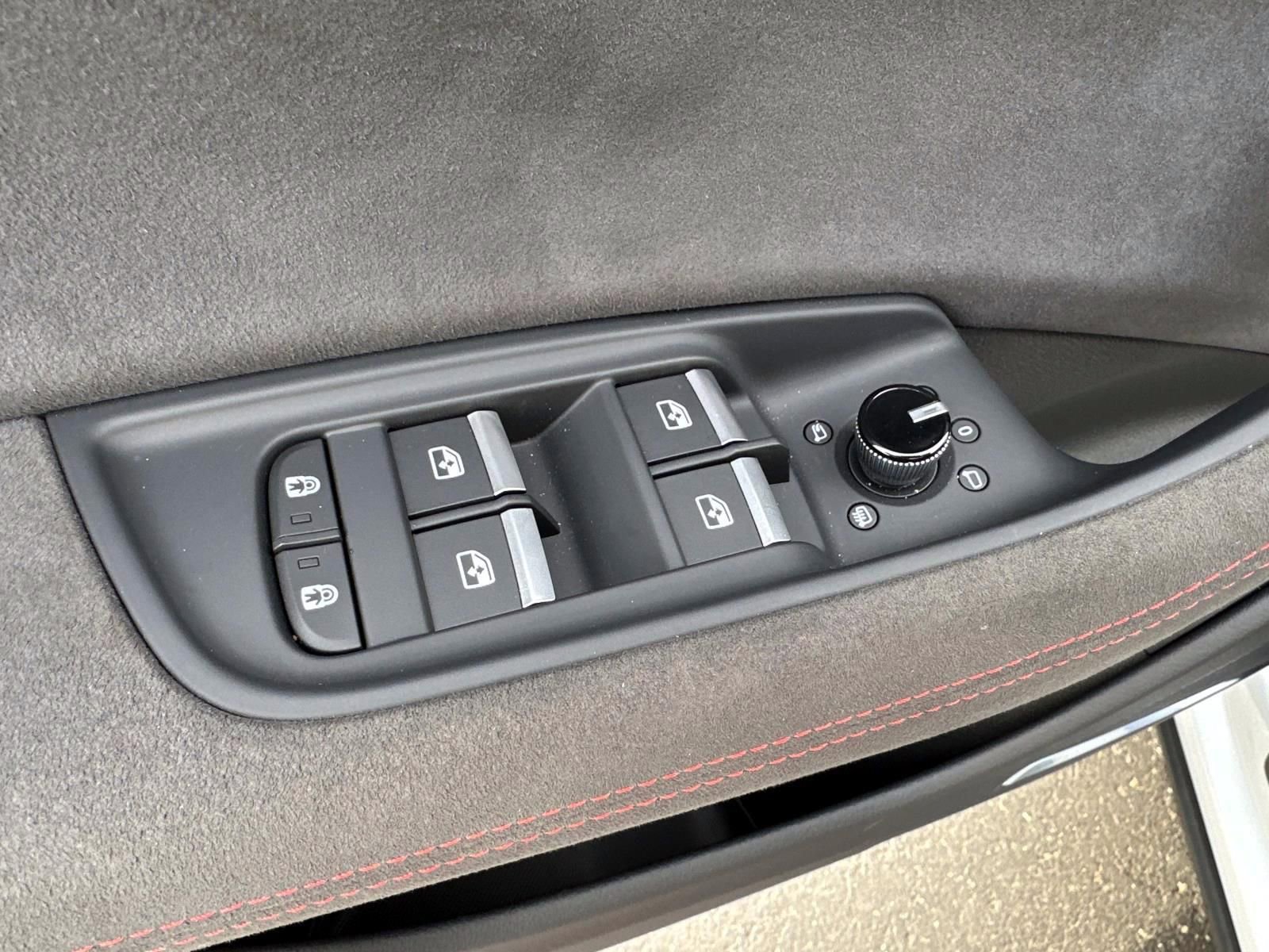 Used 2025 Audi RS Q8 performance AWD/4WD image 13