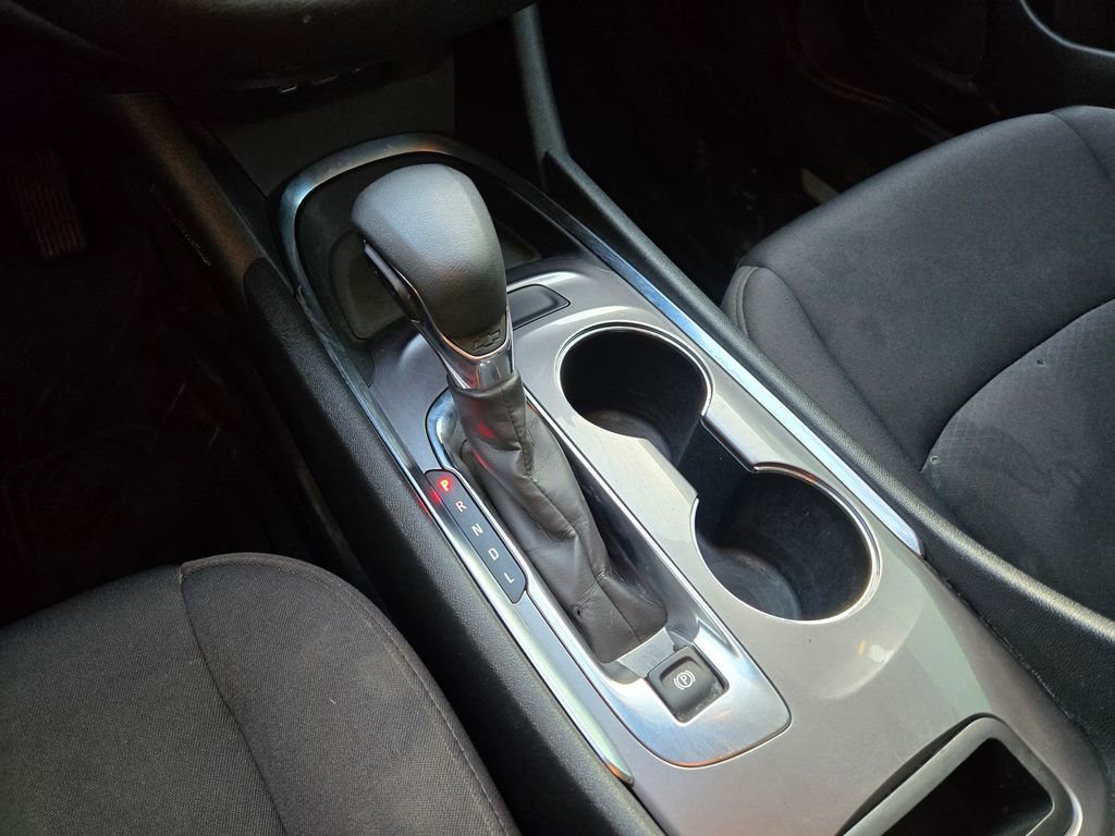 Used 2022 Chevrolet Malibu LT image 23