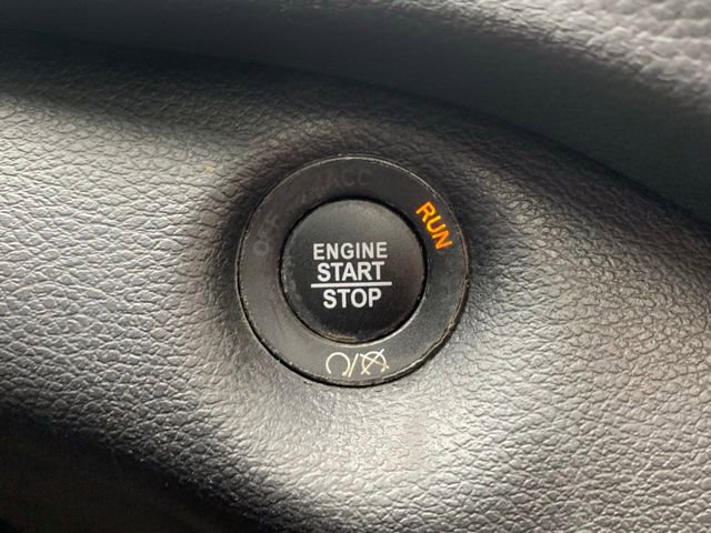 Used 2020 Jeep Cherokee Limited image 15