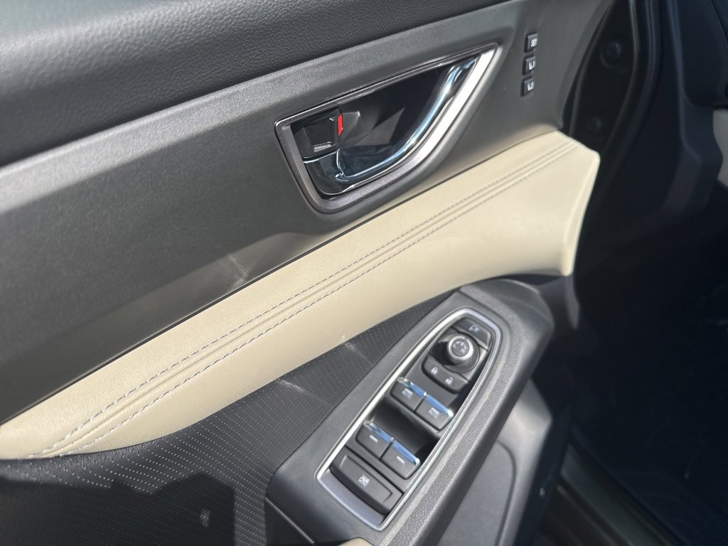 New 2025 Subaru Ascent Limited image 9