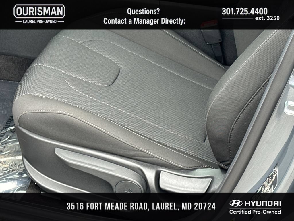 Certified 2026 Hyundai Elantra SE w/ Cargo Package FWD image 7