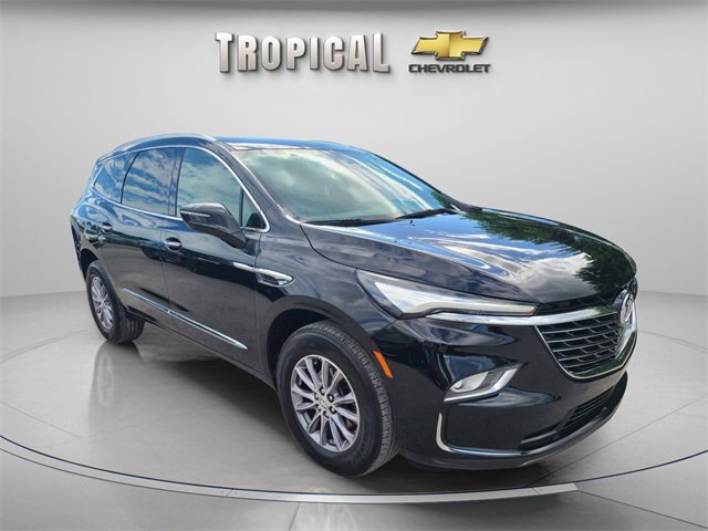 Used 2024 Buick Enclave Essence w/ Technology Package image 7