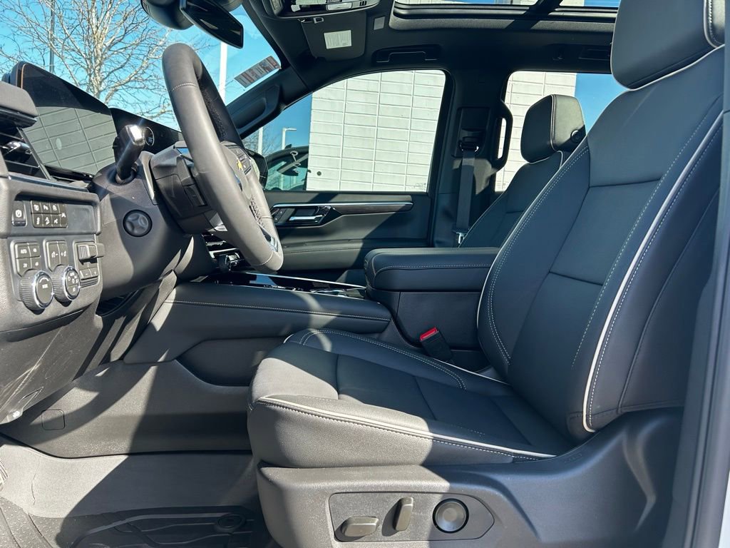 New 2026 Chevrolet Tahoe Premier w/ Sun And Tow Package AWD/4WD image 21