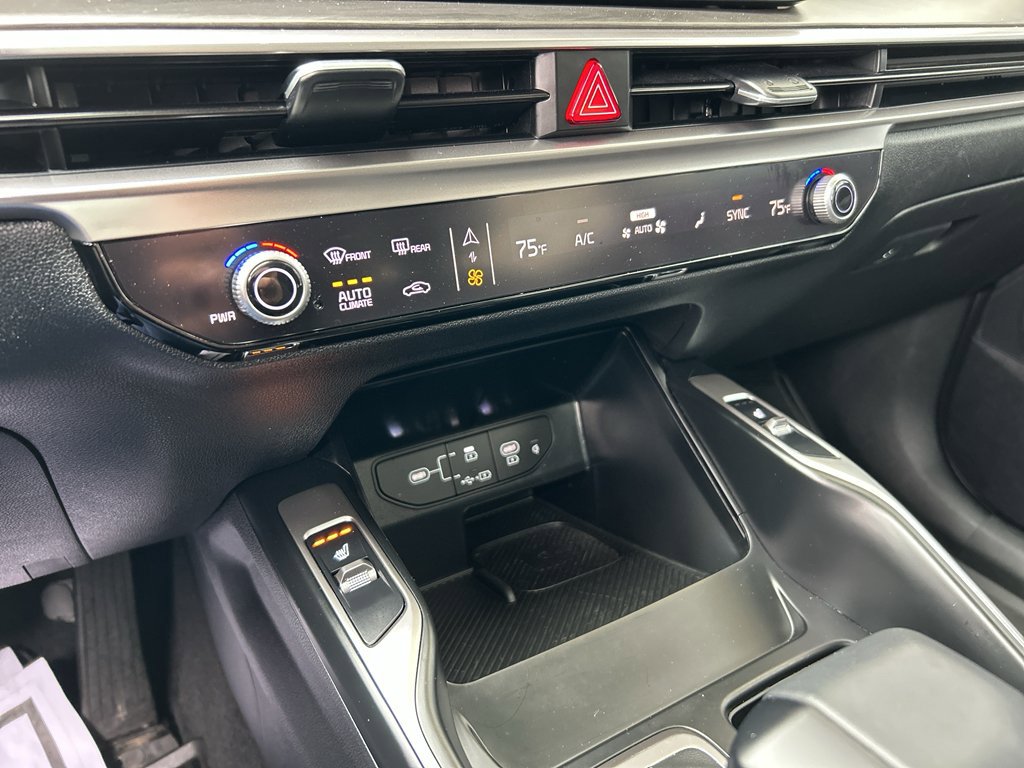 Certified 2025 Kia Sorento X-Line EX AWD/4WD image 26