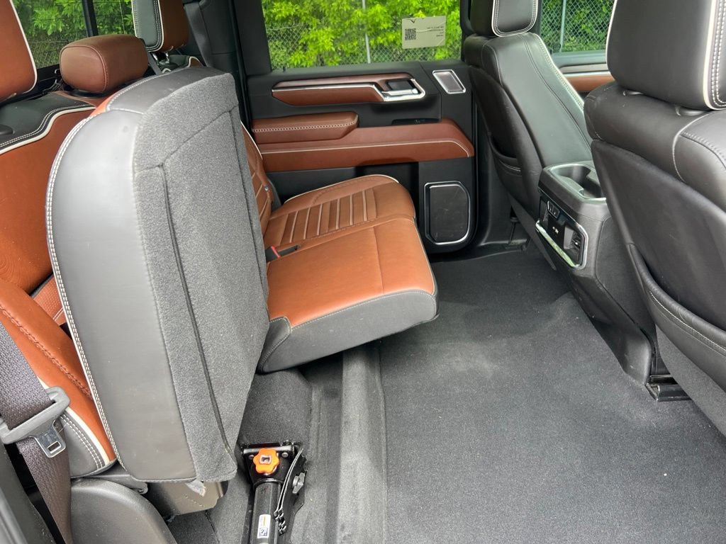 Used 2024 GMC Sierra 3500 Denali Ultimate AWD/4WD image 44