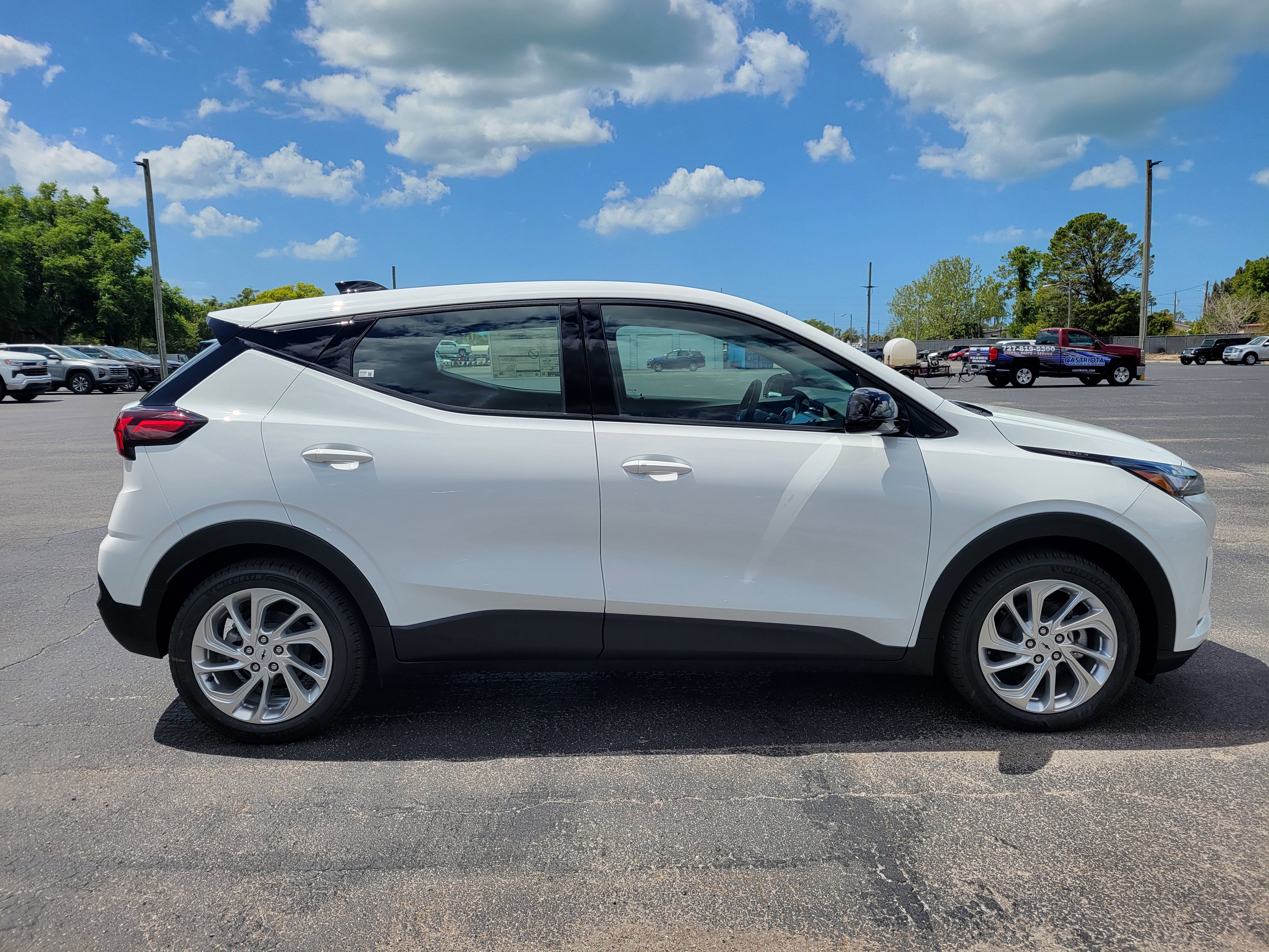 New 2027 Chevrolet Bolt LT image 4