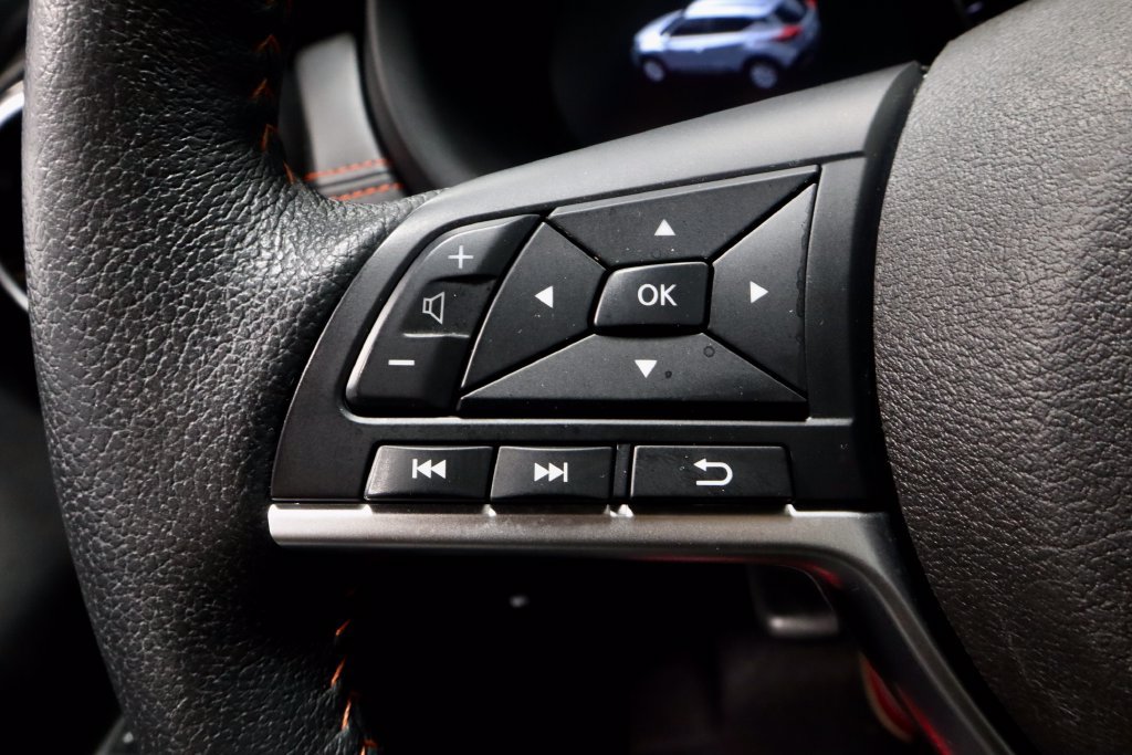 Certified 2023 Nissan Kicks SR w/ SR Premium Package FWD image 26