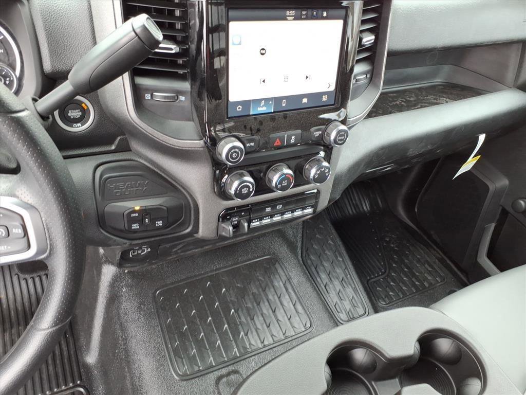 New 2026 RAM 3500 Tradesman image 15
