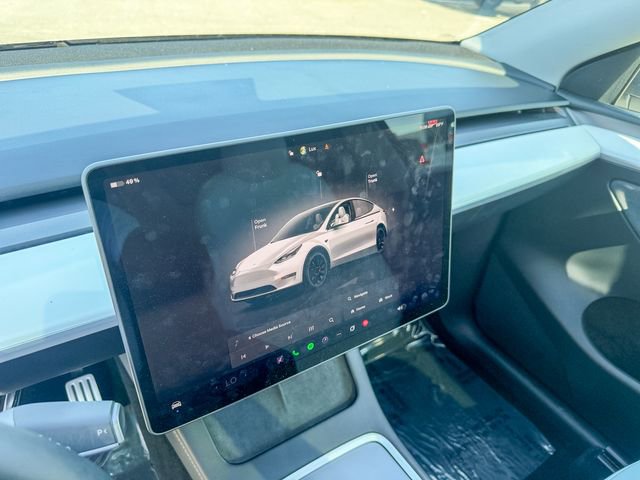 Used 2024 Tesla Model Y Performance image 18