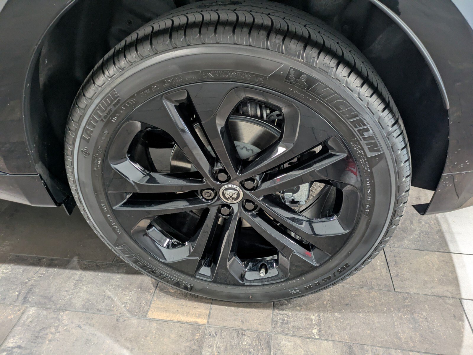 New 2026 Jaguar F-PACE R-Dynamic S AWD/4WD image 14