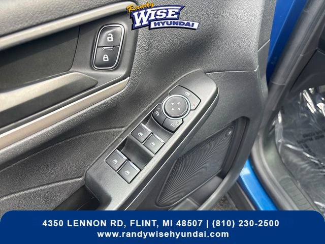 Used 2022 Ford Escape SE w/ Cold Weather Package image 15
