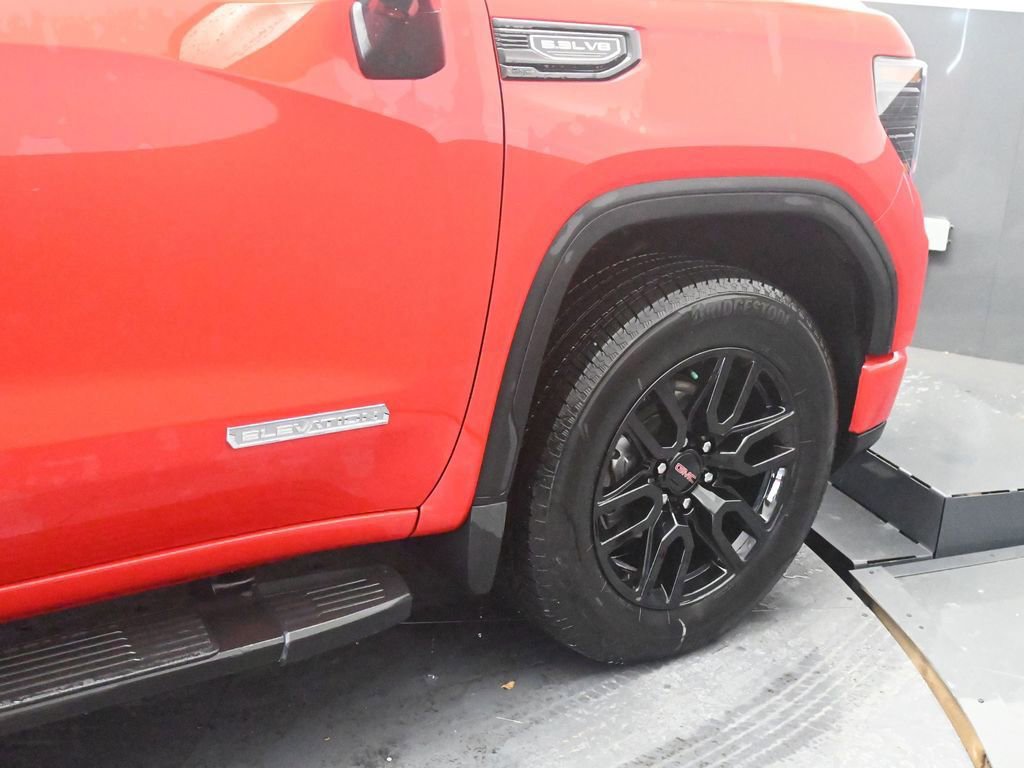 Used 2025 GMC Sierra 1500 Elevation w/ Elevation Premium Package image 24