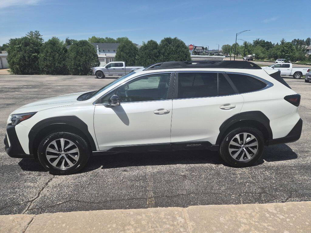 Used 2023 Subaru Outback Premium w/ Popular Package #1 AWD/4WD image 5