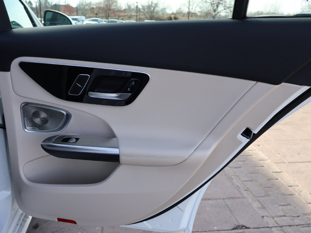 Certified 2026 Mercedes-Benz C 300 4MATIC Sedan image 16