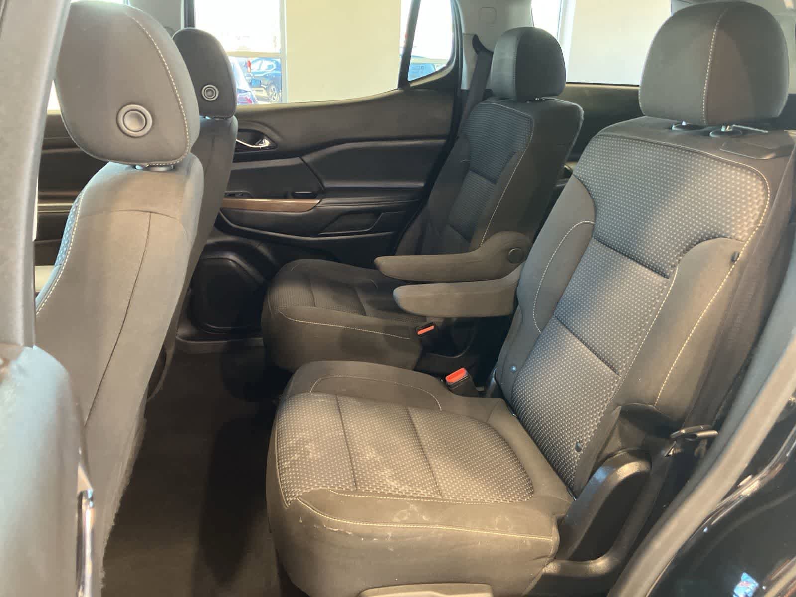 Used 2020 GMC Acadia SLE w/ Driver Convenience Package FWD image 25