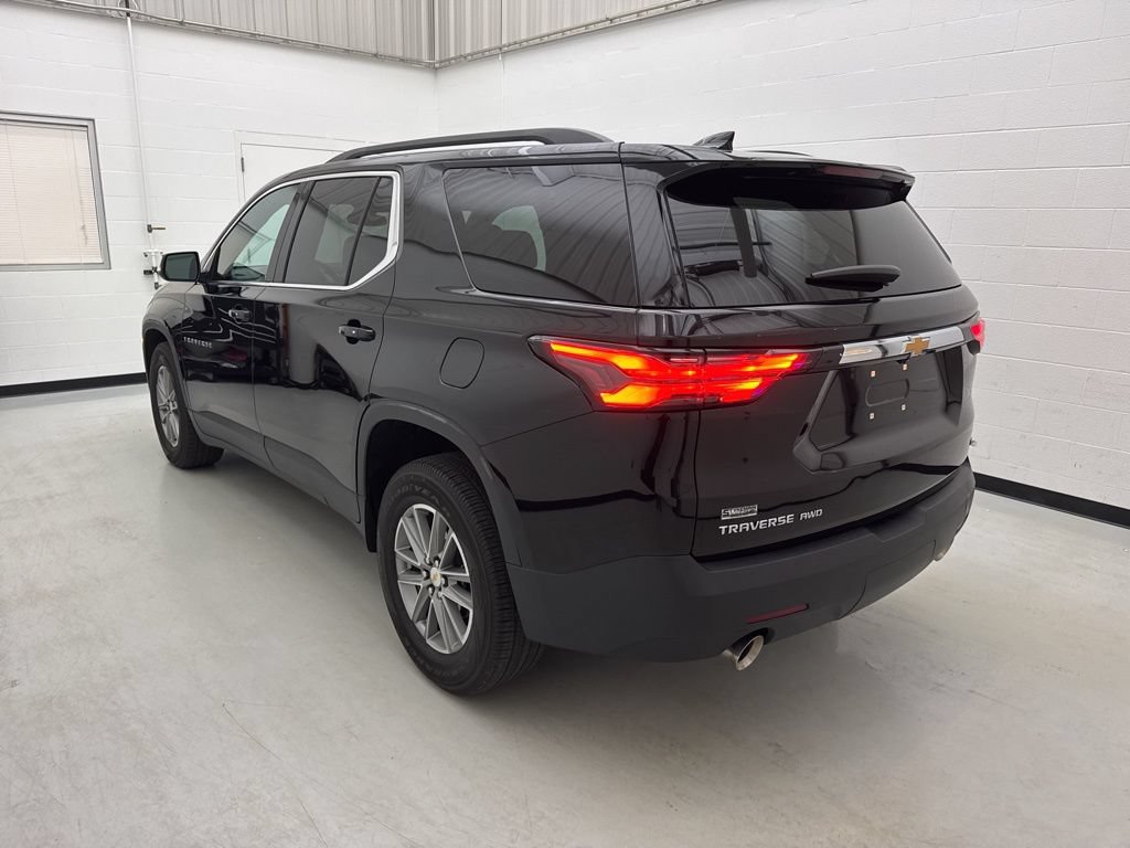 Used 2023 Chevrolet Traverse LT w/ LPO, Cargo Package AWD/4WD image 11