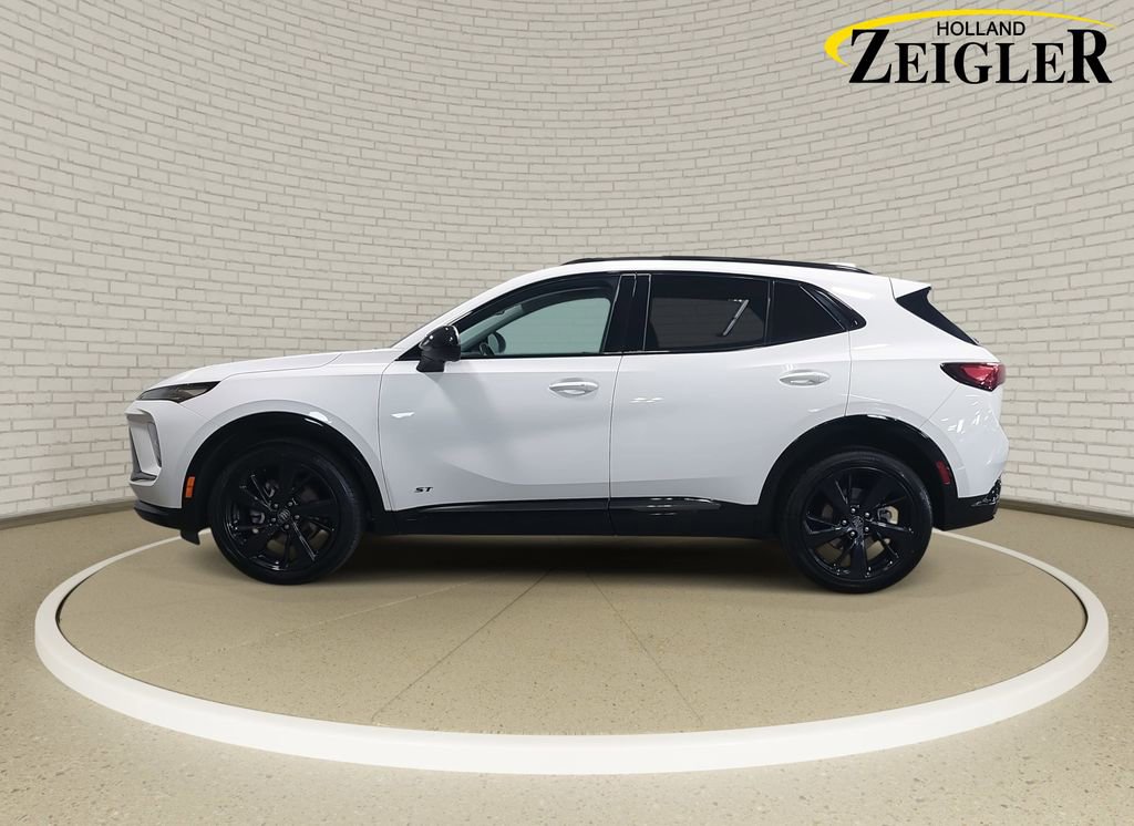 Used 2024 Buick Envision Sport Touring image 8