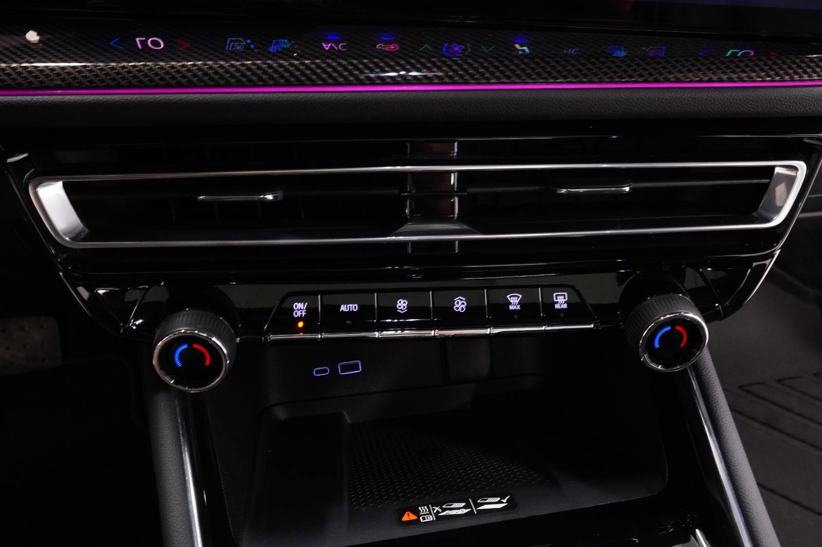 Used 2026 Chevrolet Traverse High Country w/ LPO, Floor Liner Package FWD image 30