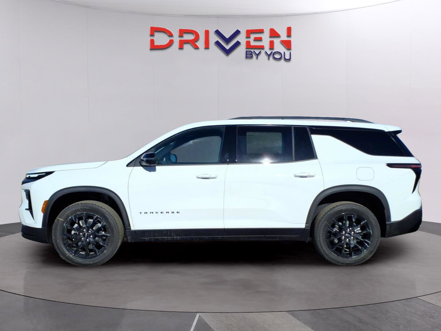 New 2026 Chevrolet Traverse LT image 2