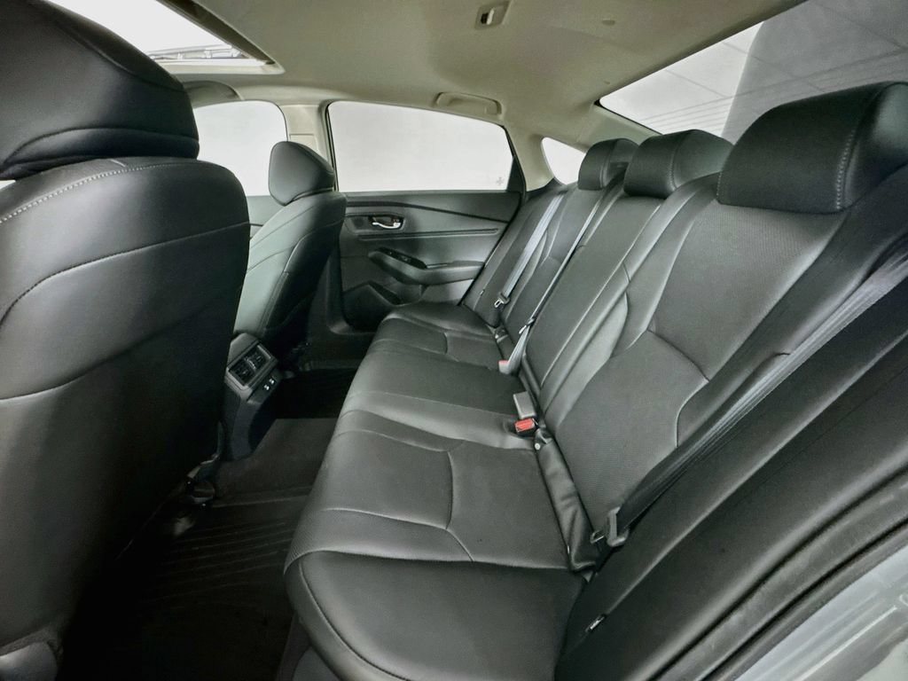 Used 2025 Honda Accord Touring image 33