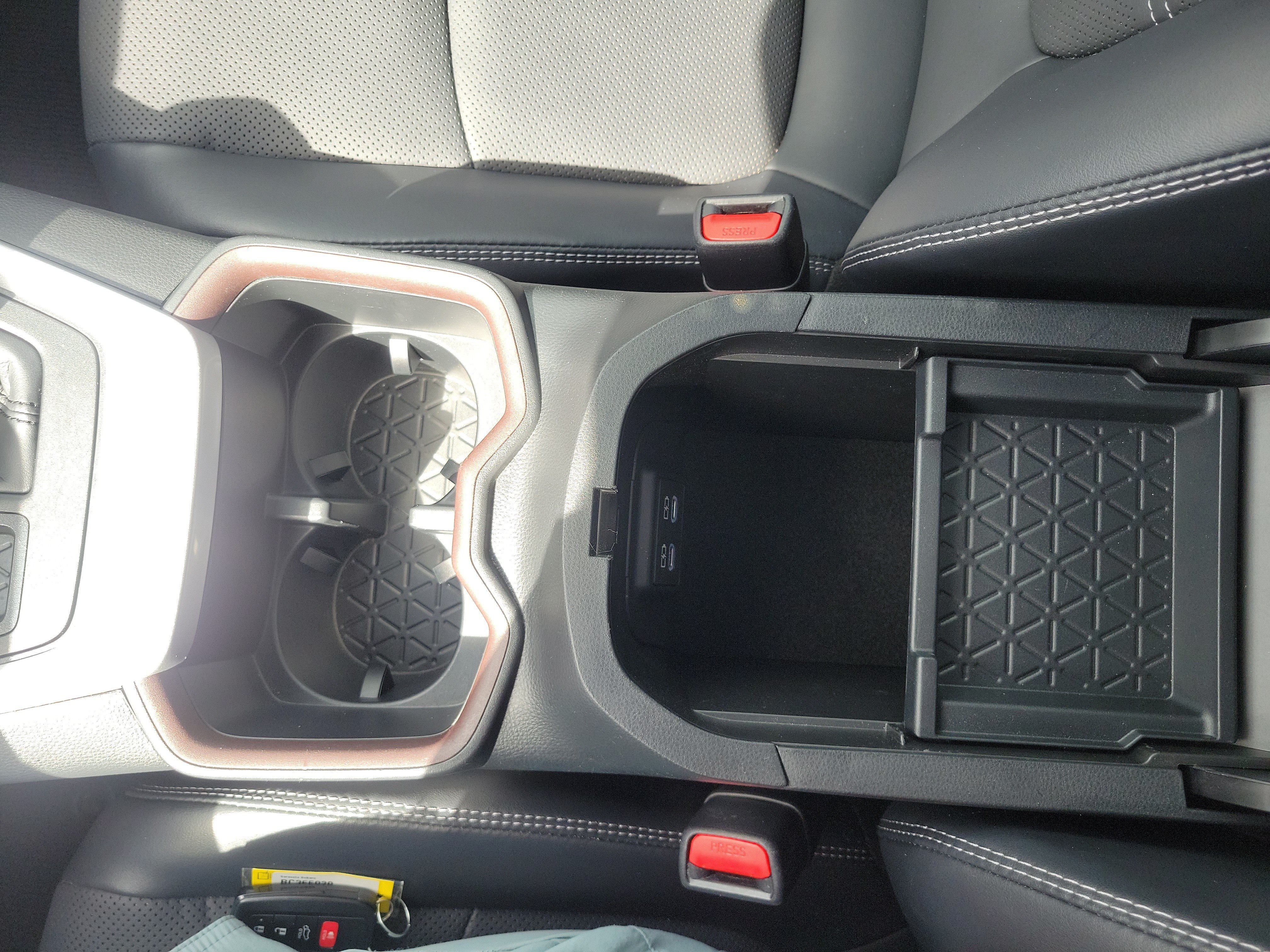 Used 2024 Toyota RAV4 Limited FWD image 26