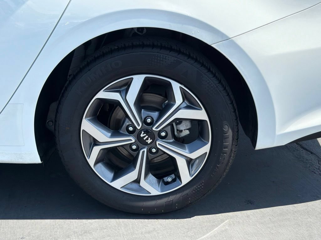 Used 2021 Kia Forte LXS FWD image 17