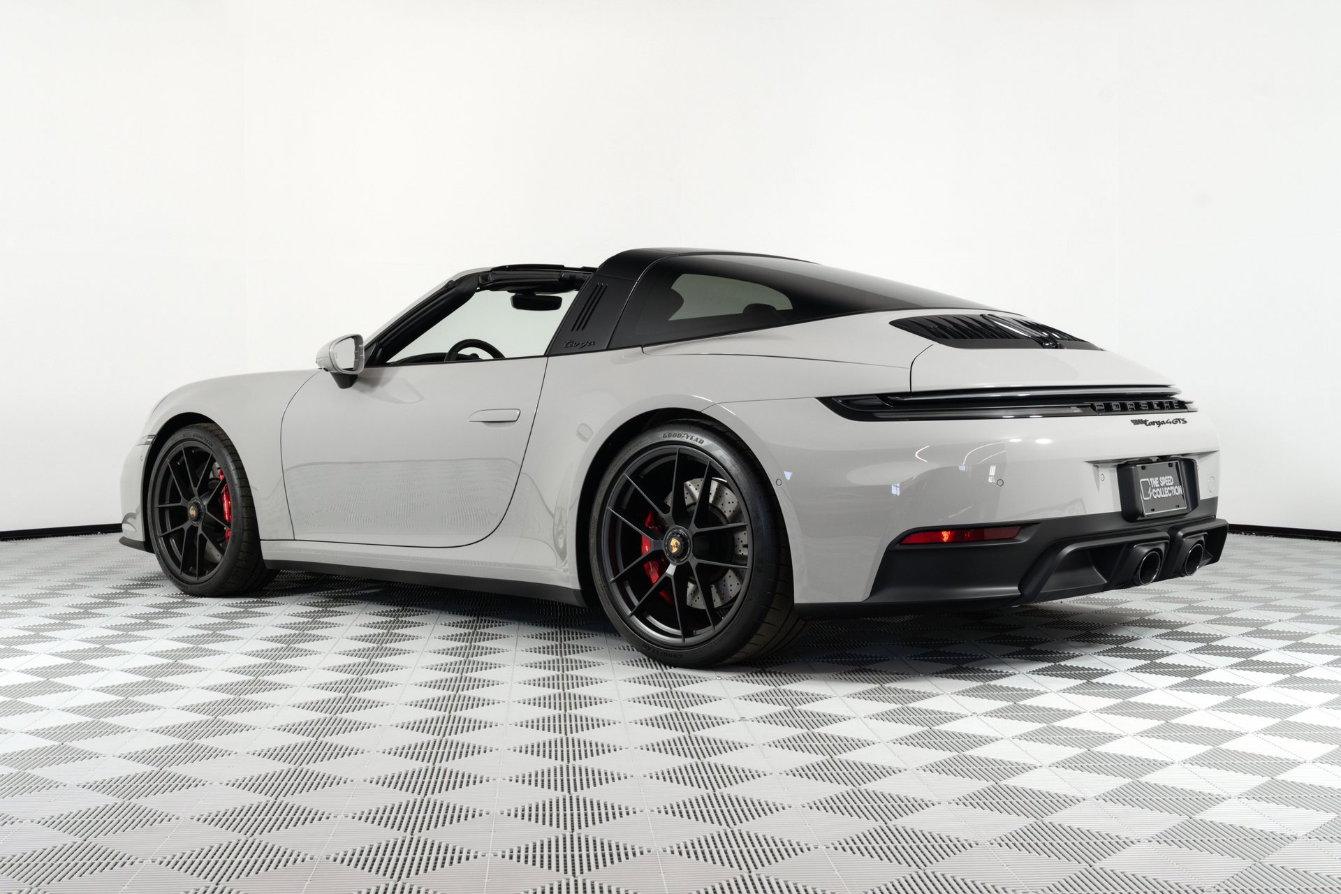 Used 2025 Porsche 911 Targa 4 GTS image 5