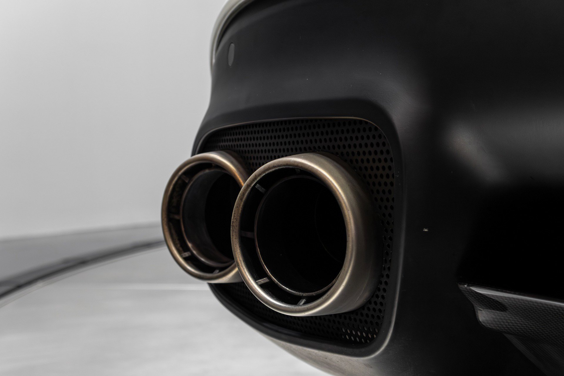 Used 2014 Ferrari F12 Berlinetta image 69