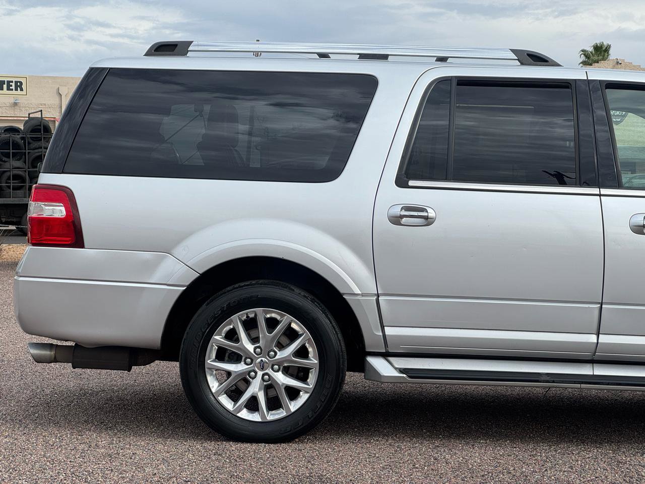 Used 2017 Ford Expedition EL Limited image 17