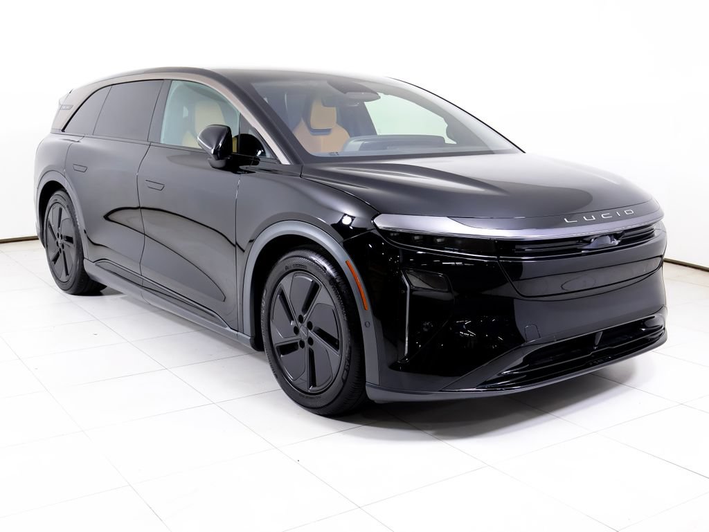 Used 2026 Lucid Gravity Grand Touring AWD/4WD image 32
