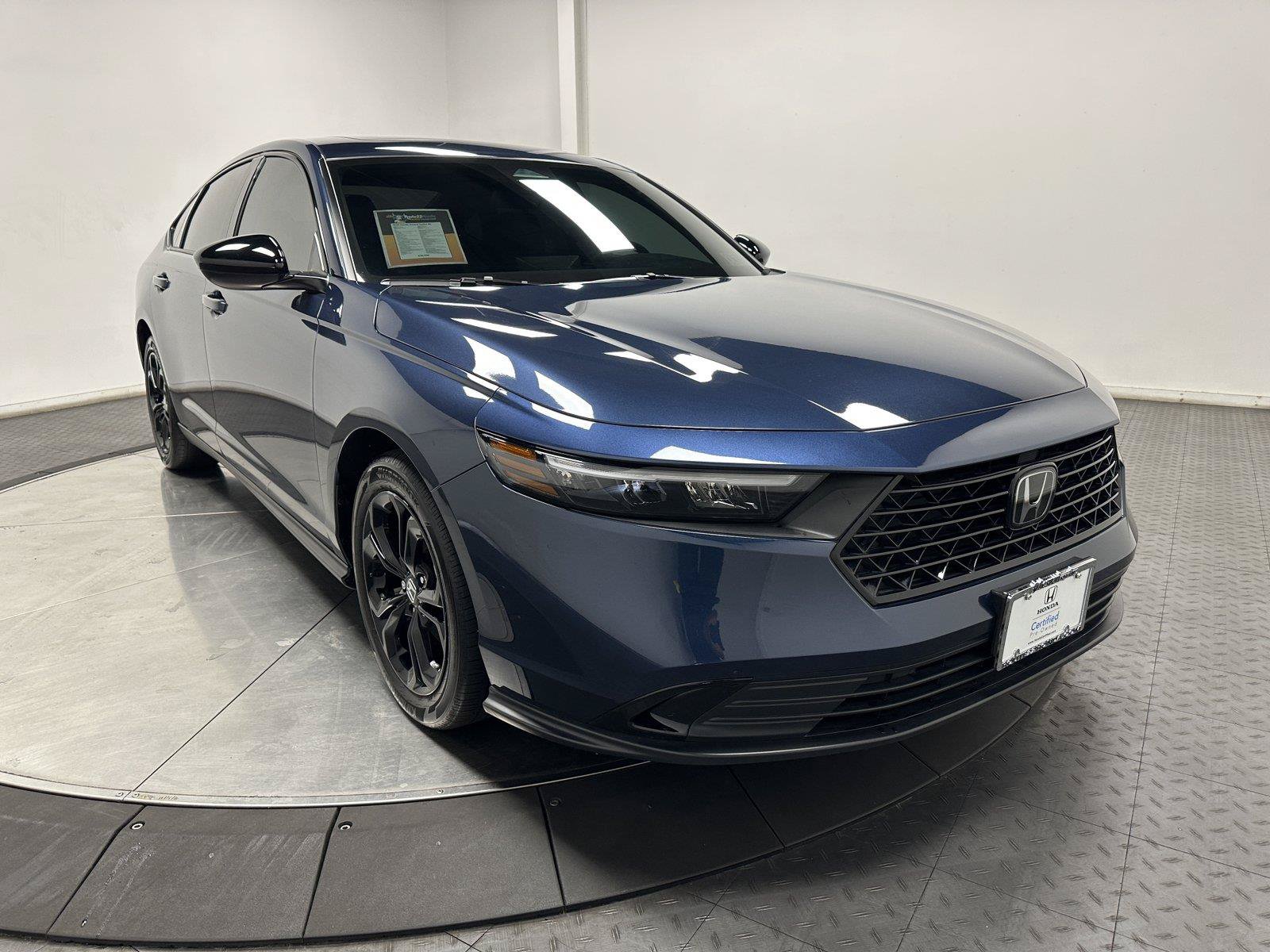 Certified 2025 Honda Accord SE image 2