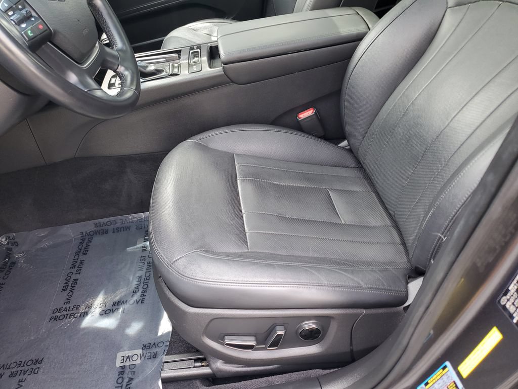 Used 2018 Genesis G80 3.8 w/ Option Group 02 RWD image 21