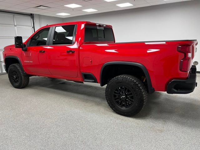 Used 2024 Chevrolet Silverado 2500 ZR2 w/ Technology Package image 6