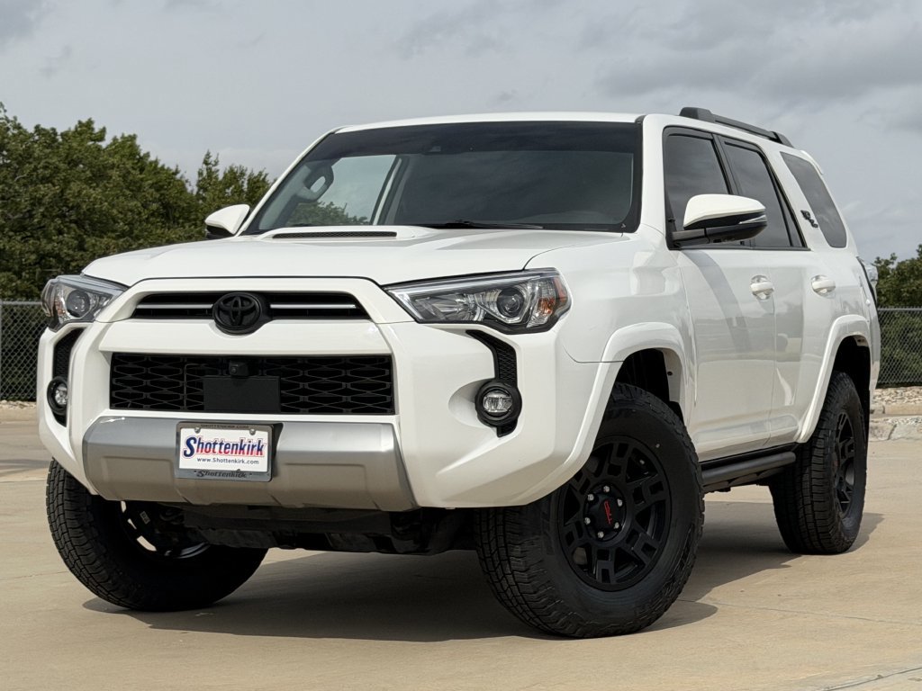 Used 2024 Toyota 4Runner TRD Off-Road Premium w/ Off Road Premium Plus Package AWD/4WD image 2