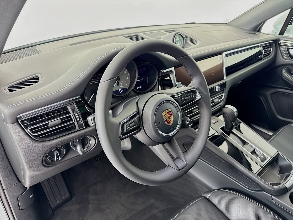 New 2026 Porsche Macan S AWD/4WD image 4