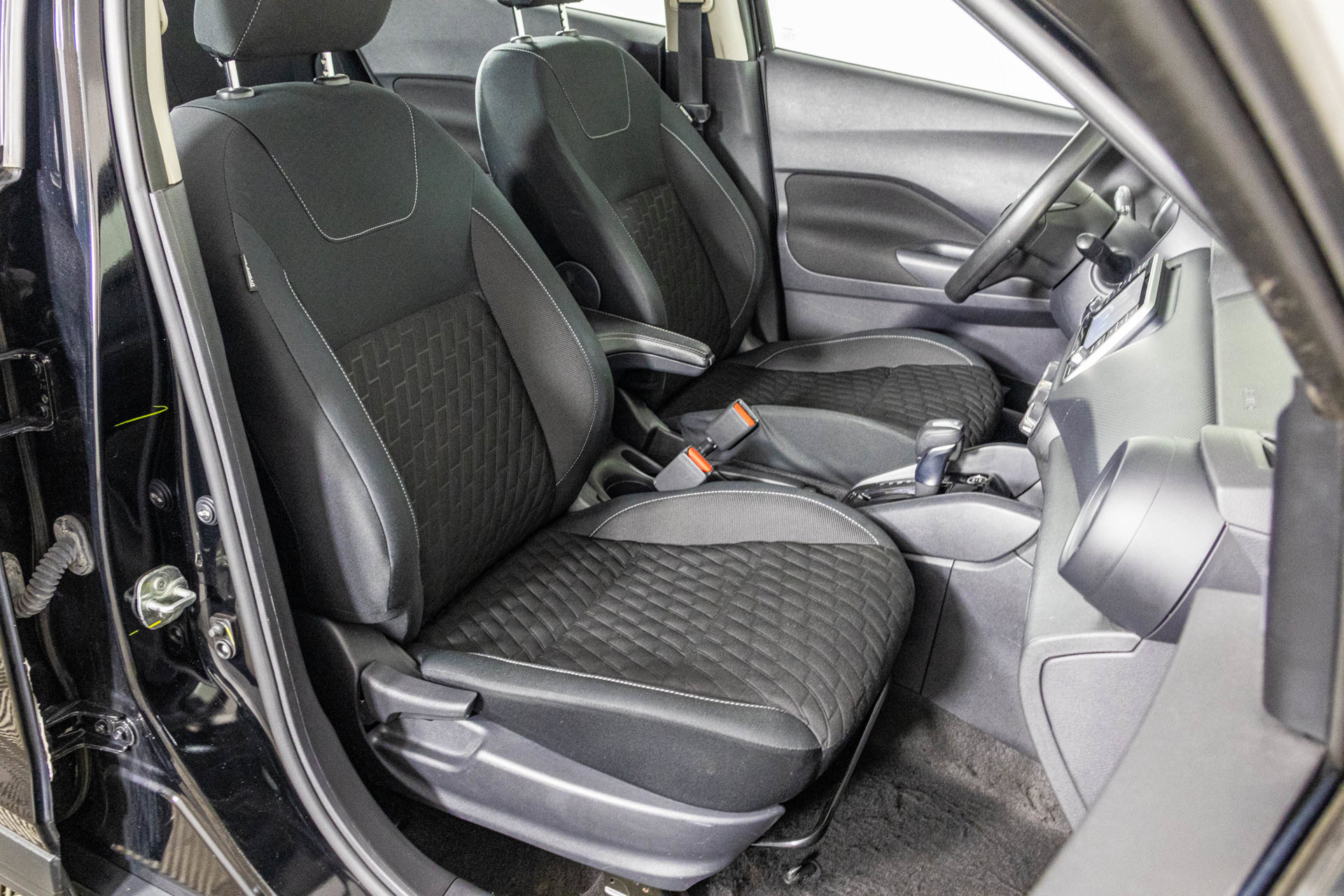 Used 2022 Nissan Kicks S FWD image 42