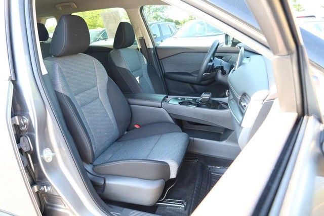 Certified 2023 Nissan Rogue SV FWD image 24