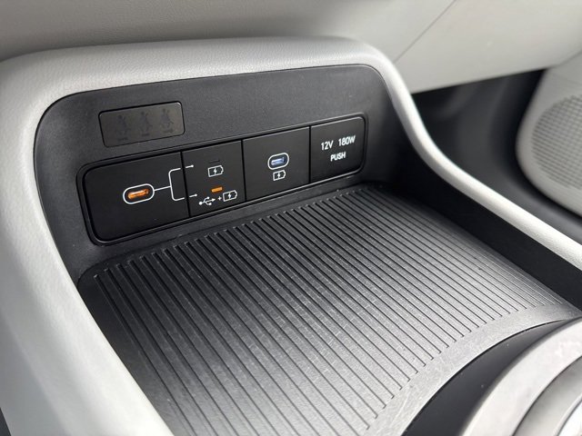 Used 2024 Hyundai Kona SEL image 24